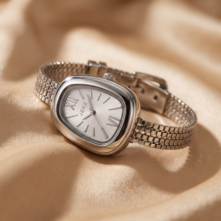Amoura Watch
